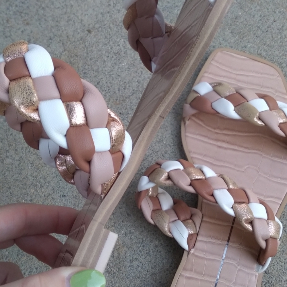 Dolce Vita Natural Stella Flats - Picture 3 of 6
